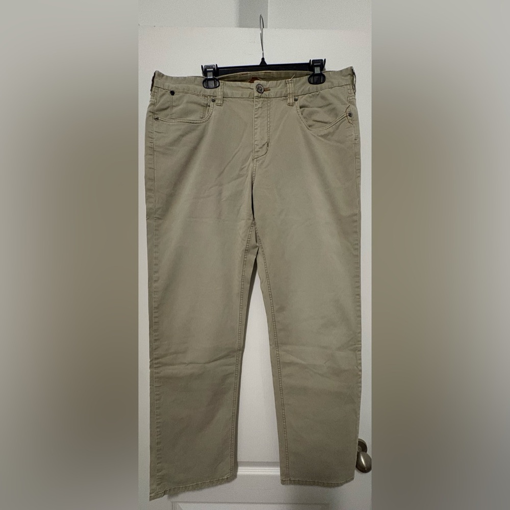 Tommy Bahama Men's Khaki Chinos - Light Tan